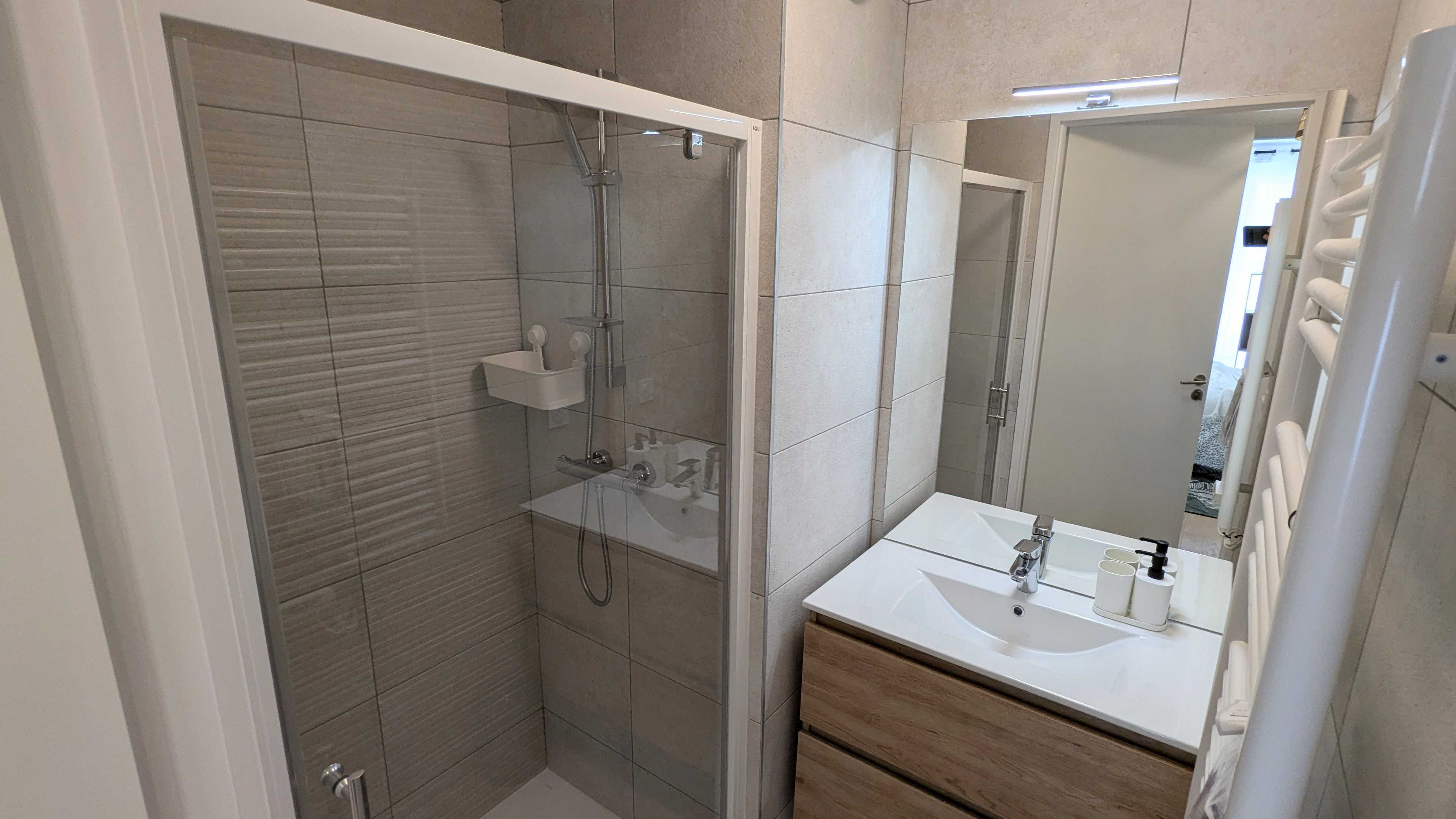 Petit 8 (A146) – Chambre 1
